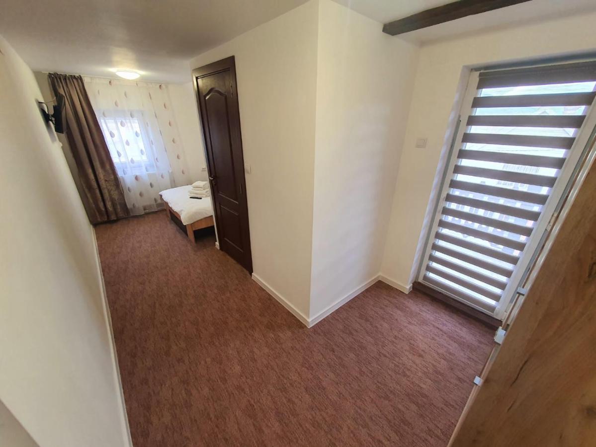 Hotel Casa Edi Poiana Negrii Zewnętrze zdjęcie